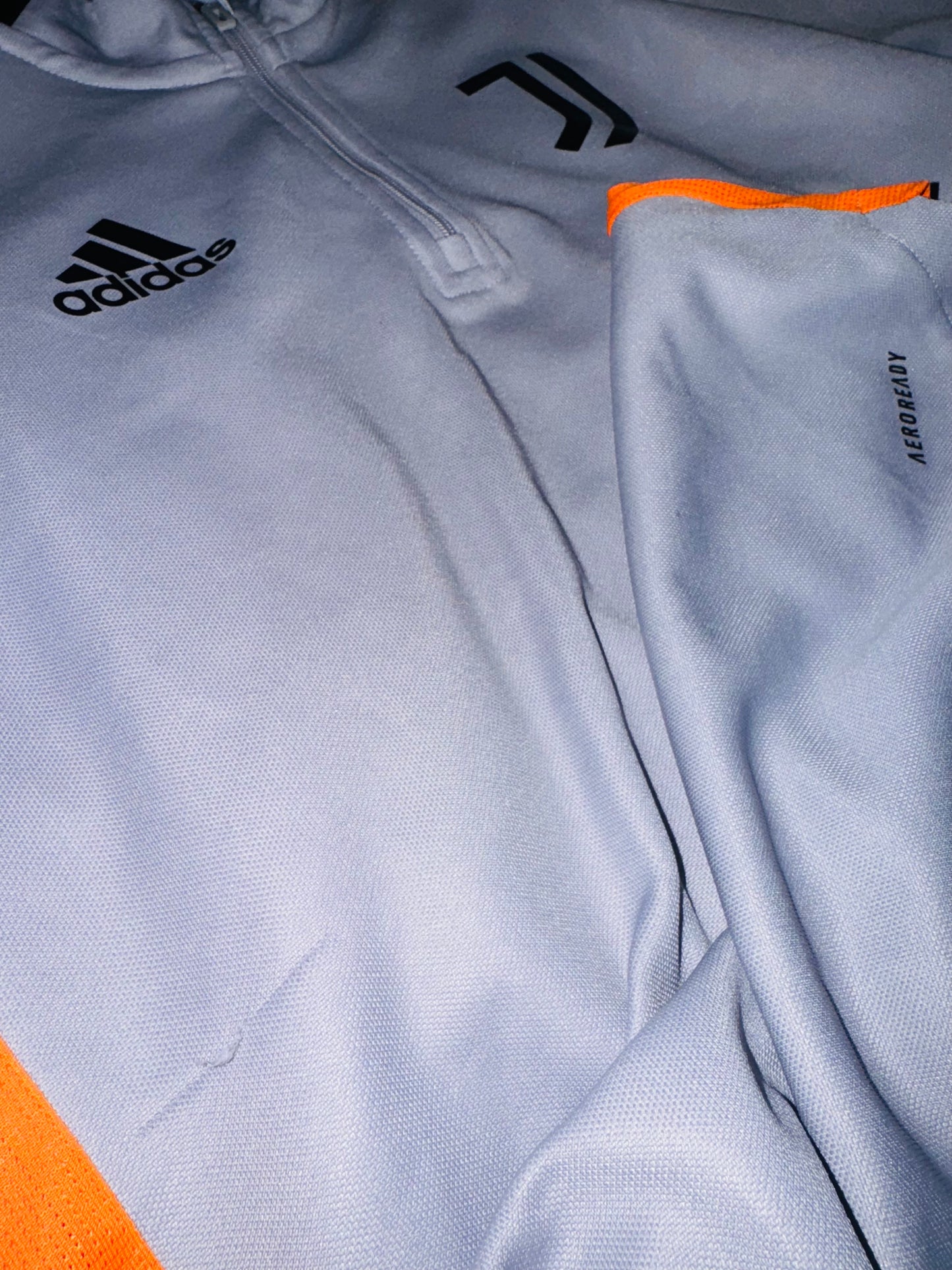 Juventus 2021/22 Training Top - S