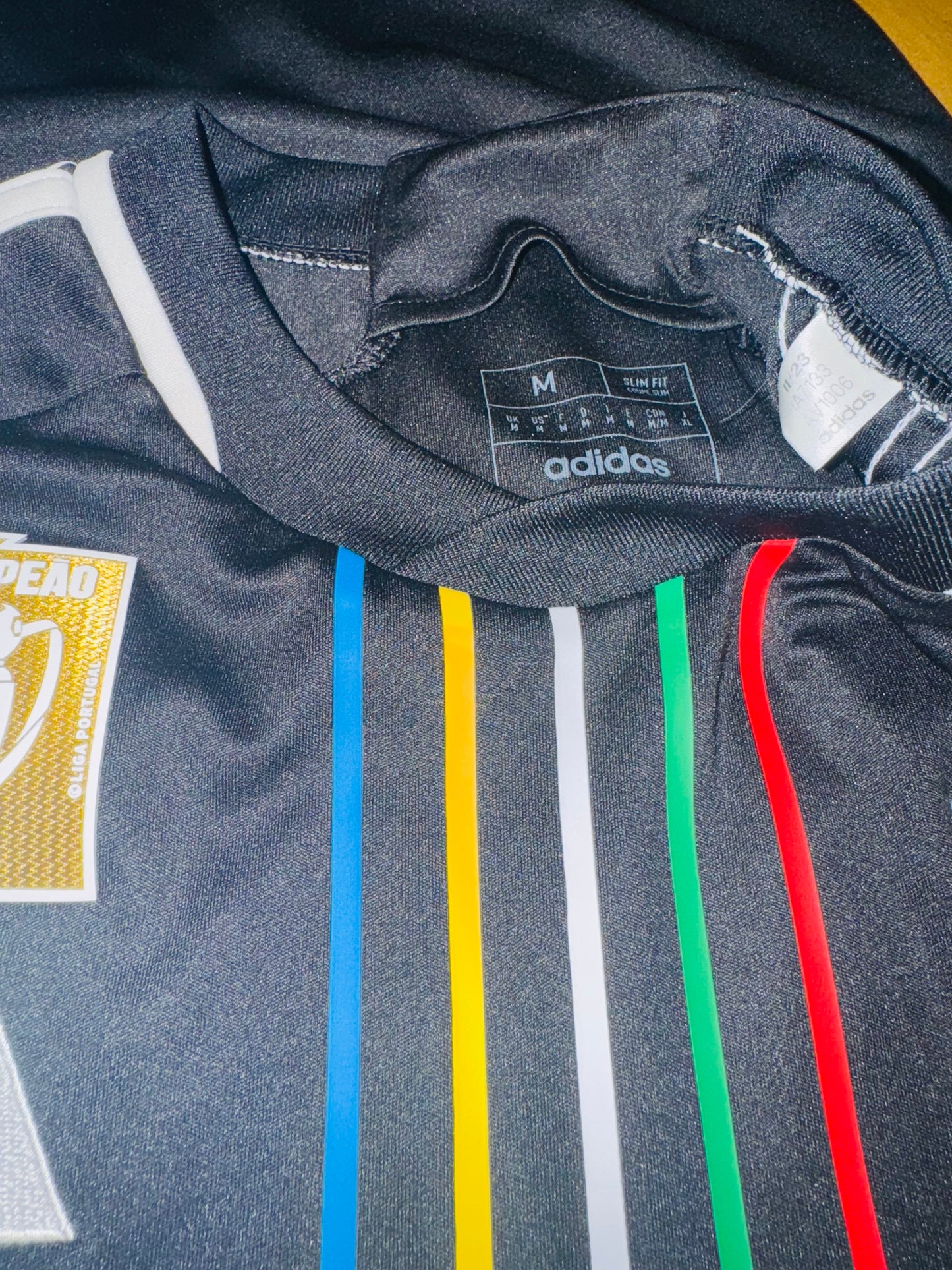 Benfica 2023/24 Away - Neres 7 - M