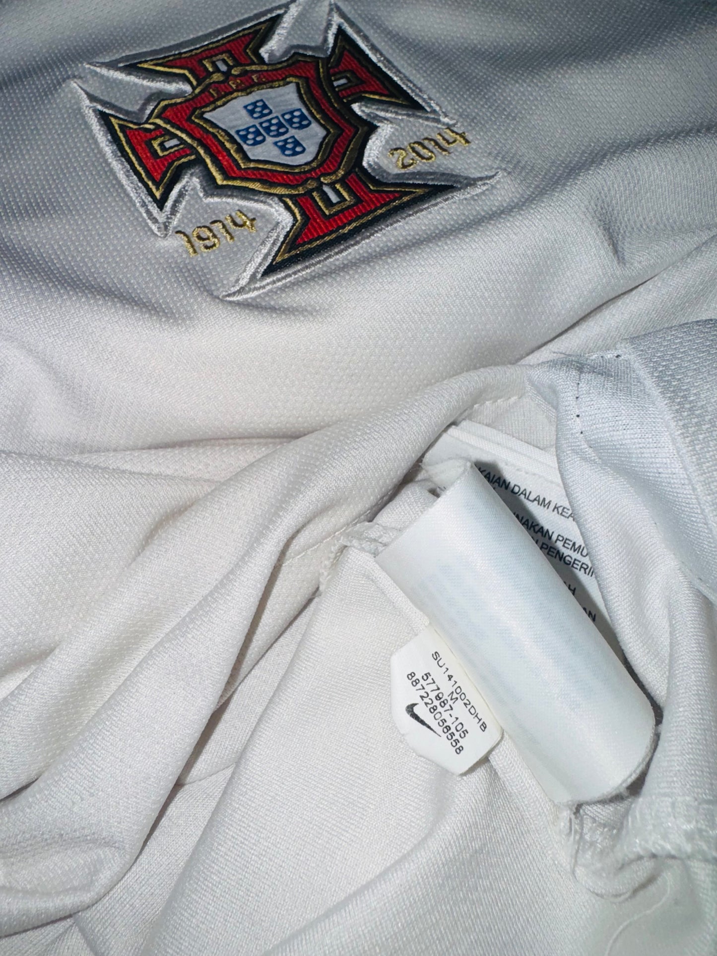 Portugal 2014 Away - M