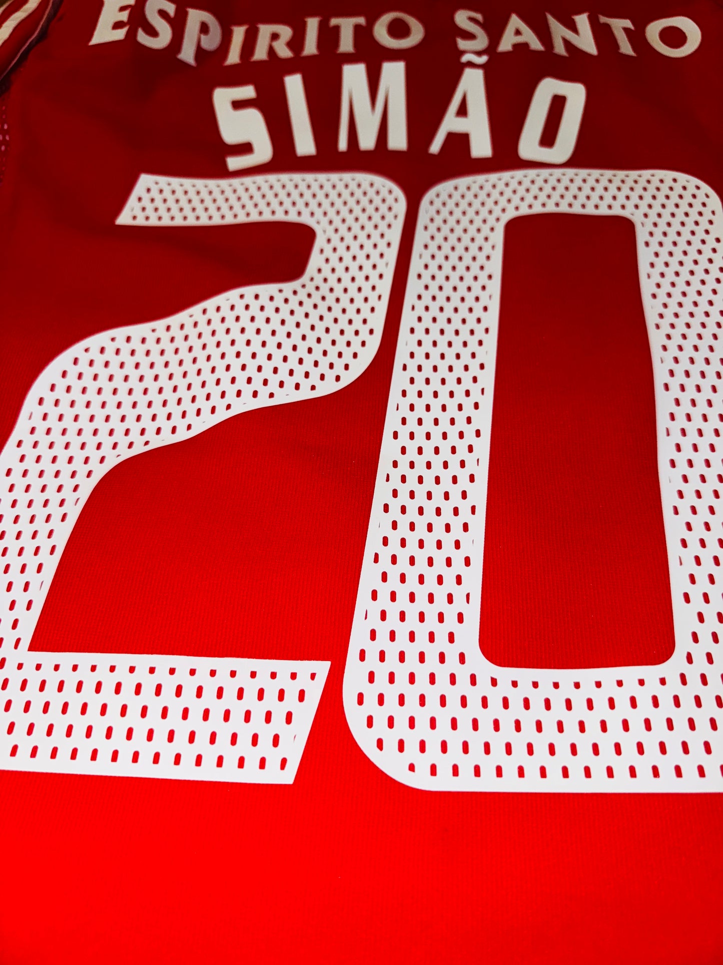 Benfica 2002/03 Home - Simão 20 - L