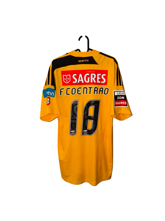 Benfica 2010/11 Away - Coentrão 18 - M