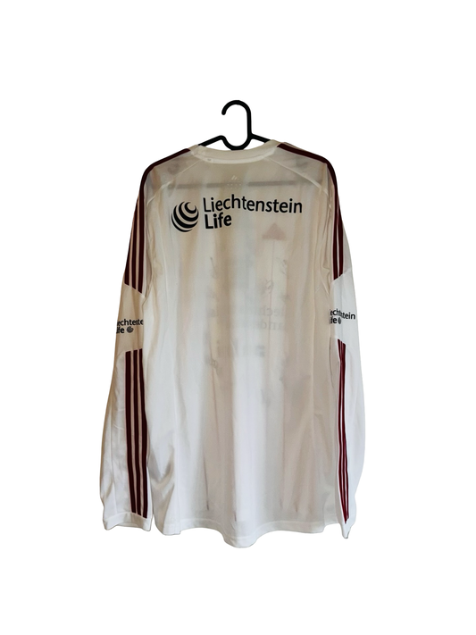 Vaduz 2012/13 Away - Squad Signed - XL