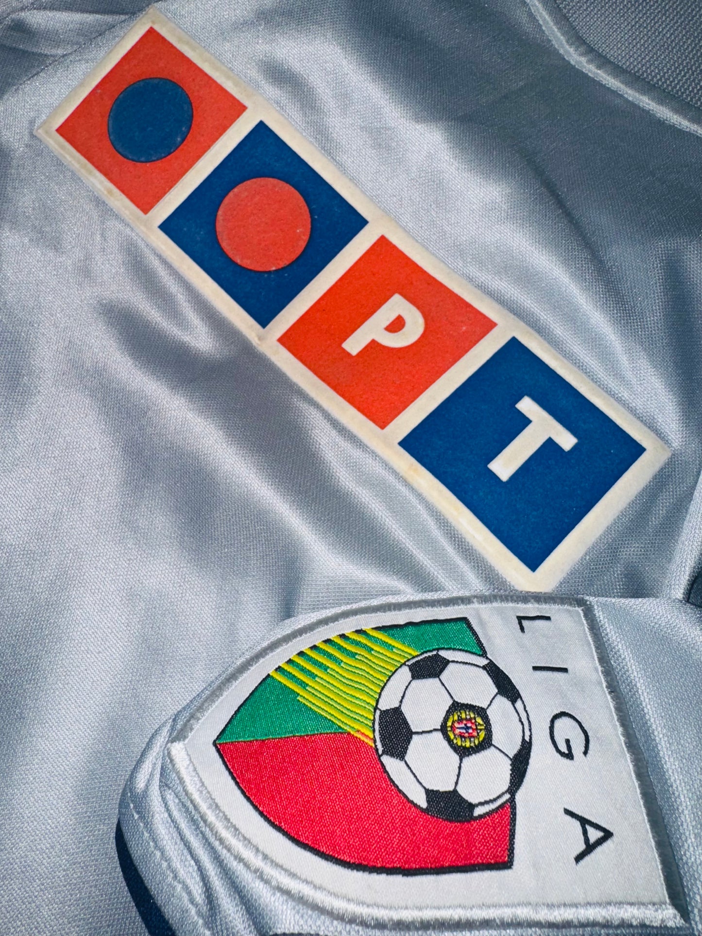 Porto 2001/02 Away - L